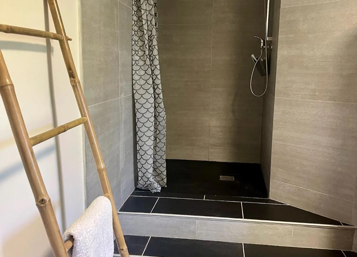 דירות Penthouse Sanctuaire A לורדה